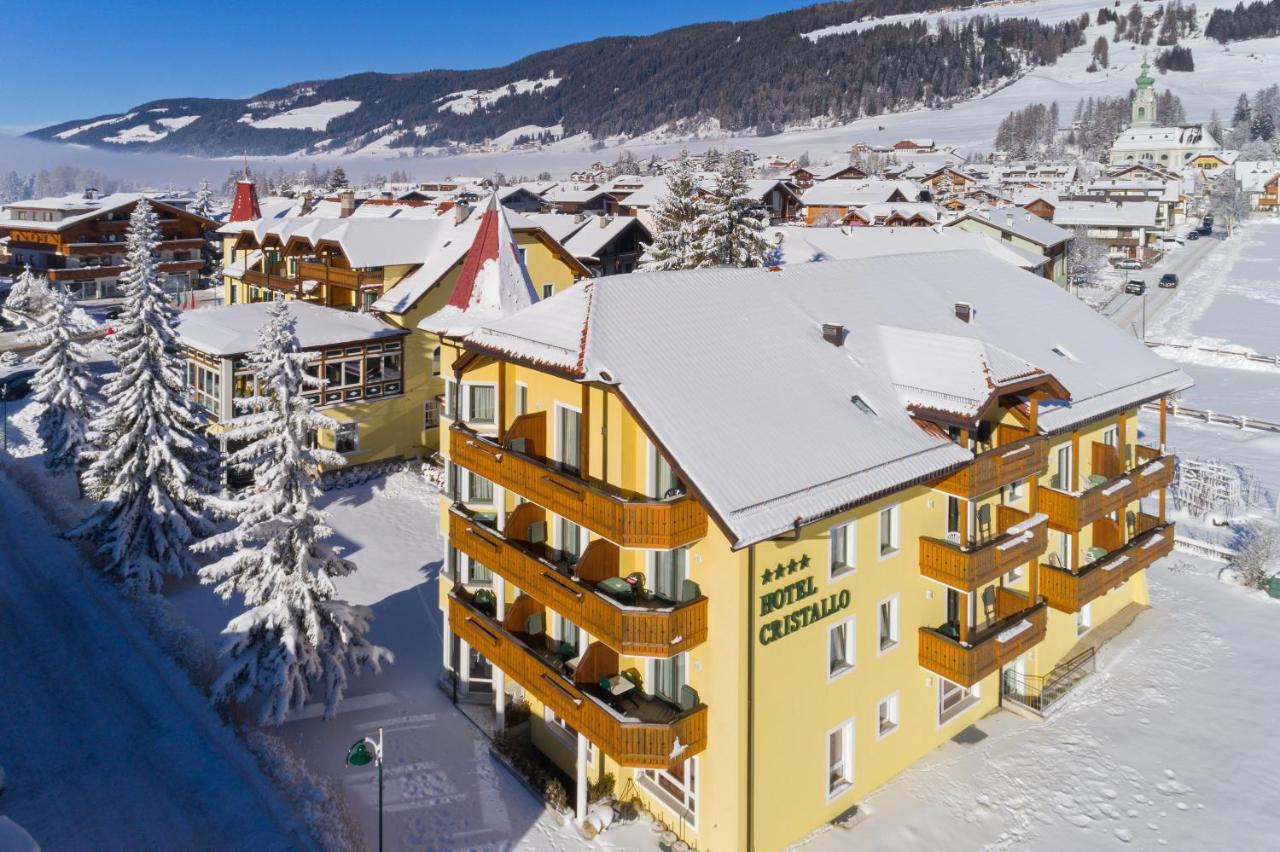 Hotel Cristallo Toblach Exteriör bild