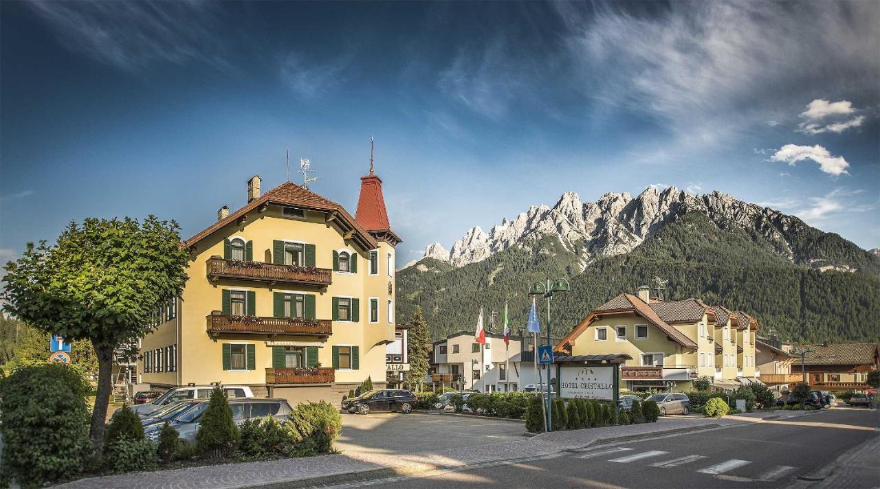 Hotel Cristallo Toblach Exteriör bild